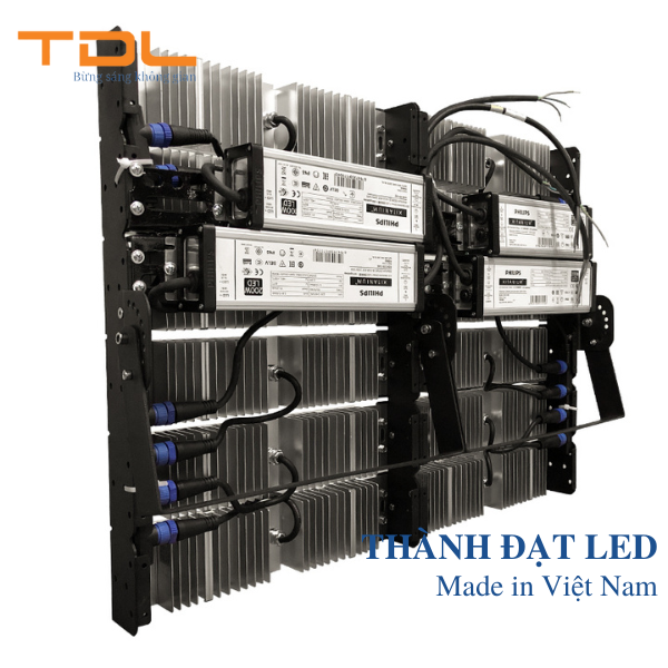 Đèn pha led 800w sân tennis chất lượng